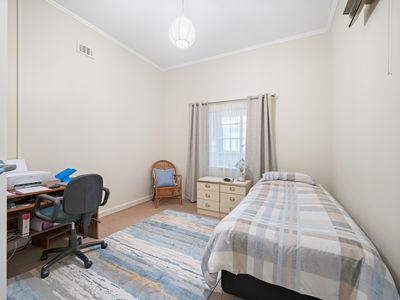 10 Clinton Street , Millicent