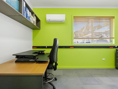 T8 / 75 Newnham Drive, Newnham