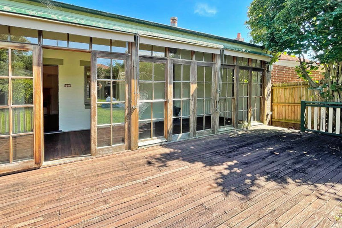 4 Iandra Street, Concord West