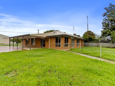 5 McNamara Street, Finley