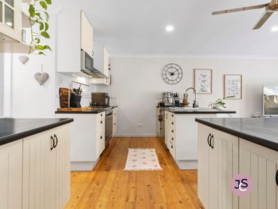 25 Granada Avenue, Macquarie Hills
