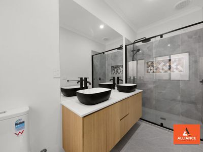 12 Frank Avenue, Truganina