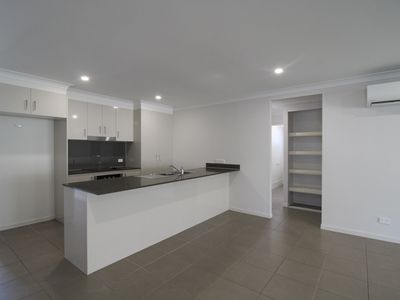 70 Mieka Crescent, Pimpama