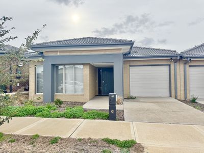 47 Woolspinner Crescent, Wyndham Vale