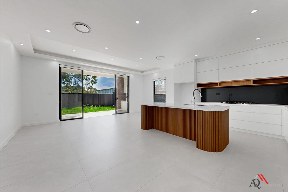 8A Wolumba St, Chester Hill