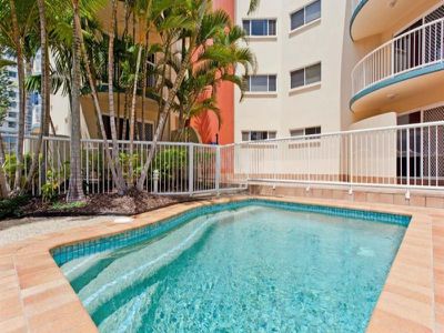8 / 12 Memorial Avenue, Cotton Tree