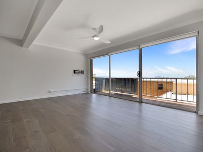 9 / 65 Nesca Parade, The Hill