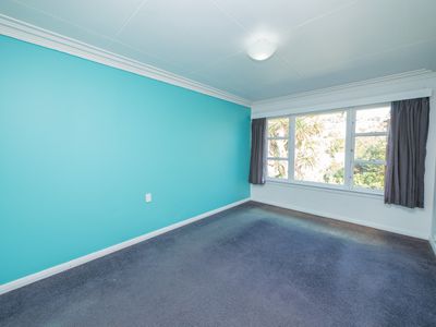 83 Easther Crescent, Kew