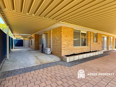 12 Catalpa Crescent, South Lake