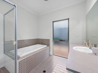 55 Mossvale Drive, Wakerley