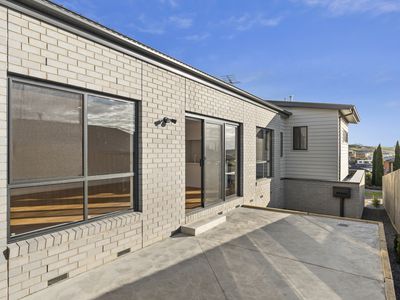 16B Aitkenside Avenue, Highton