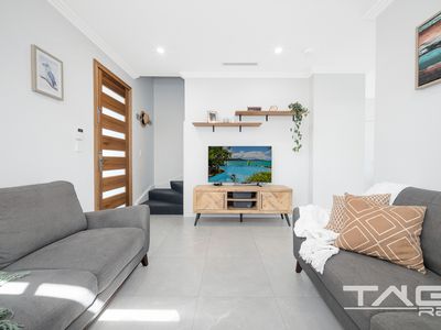 2 / 75-77 Adelaide Street, Oxley Park