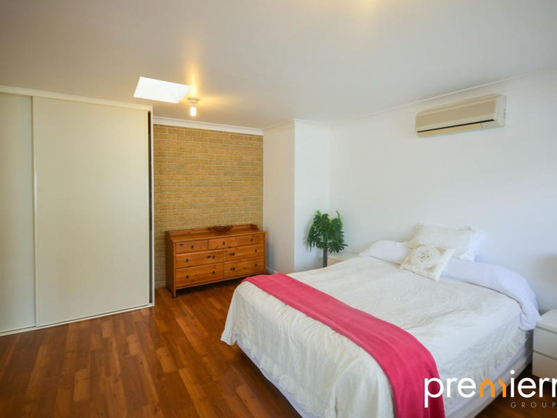 8 Dawson Court, Collingwood Park