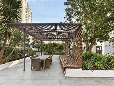 2001 / 9 Brodie Spark Drive, Wolli Creek