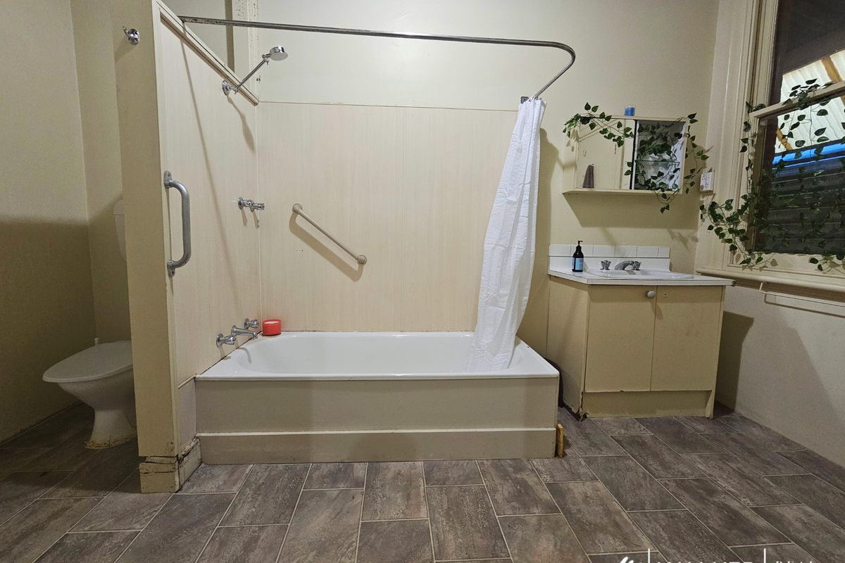 209 & 209A Allan Street, Kyabram