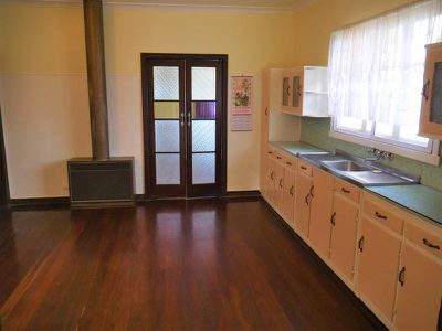 18 Edward Street, Kingaroy