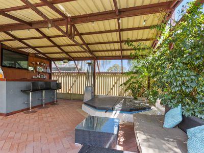 62 Fountain Way, Huntingdale