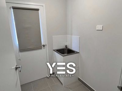 10 Snowy Road, Officer