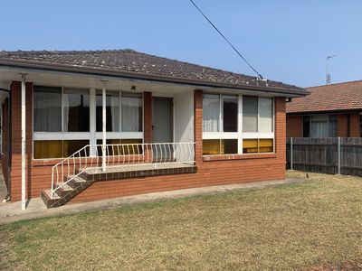 1 / 251 Shellharbour Road, Barrack Heights