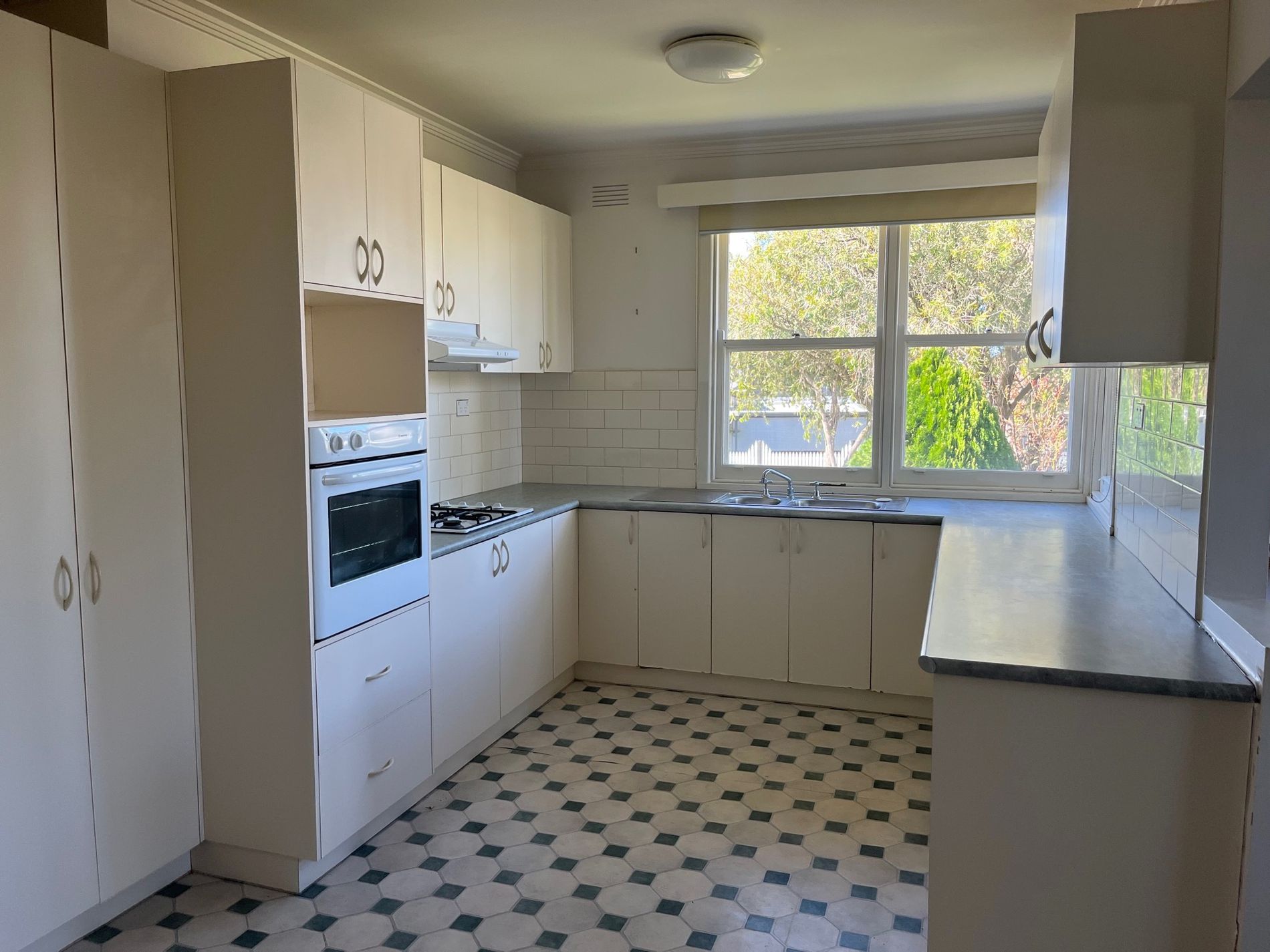 6 Sycamore Street, Hamlyn Heights