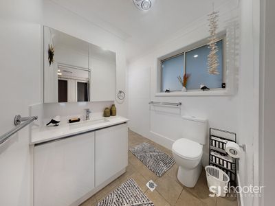 10 Fjord Court, Dubbo