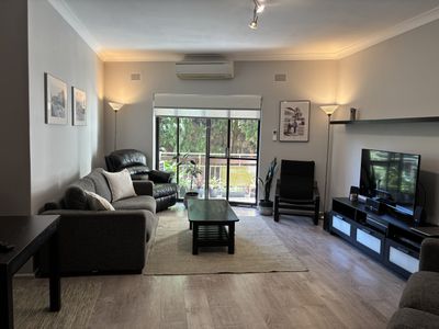 8 / 380 Railway Parade, Carlton