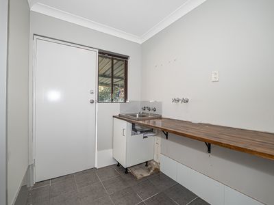 4 Fir Court, Camillo