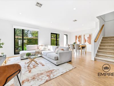 4 Plenty Way, Cranbourne North