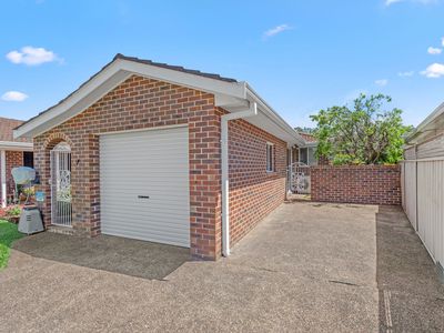 2 / 7 Windsor Place, Tuncurry