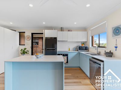 2 / 84 Chasselas Avenue, Eschol Park