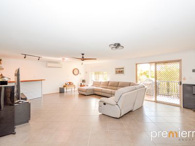 8 Dawson Court, Collingwood Park