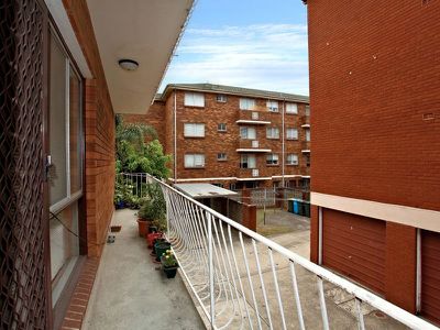 2 / 866 Botany  Road, Mascot