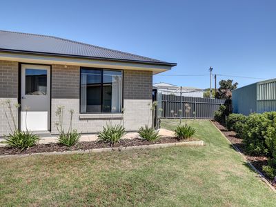 2 Myrtle Avenue, Murray Bridge