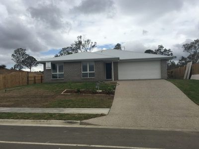 1 / 8 Meadow View Road, Beaudesert