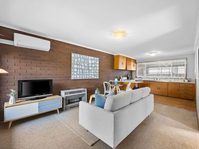 1 / 4 Mauger Street, Wendouree