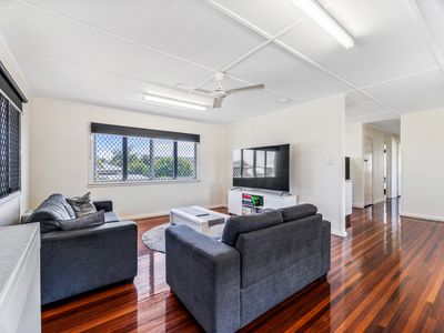 5 Poinciana Street, Cranbrook