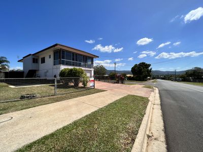 8 Kelly Street, Atherton