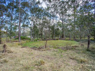 27 Waddington Parade, Plainland