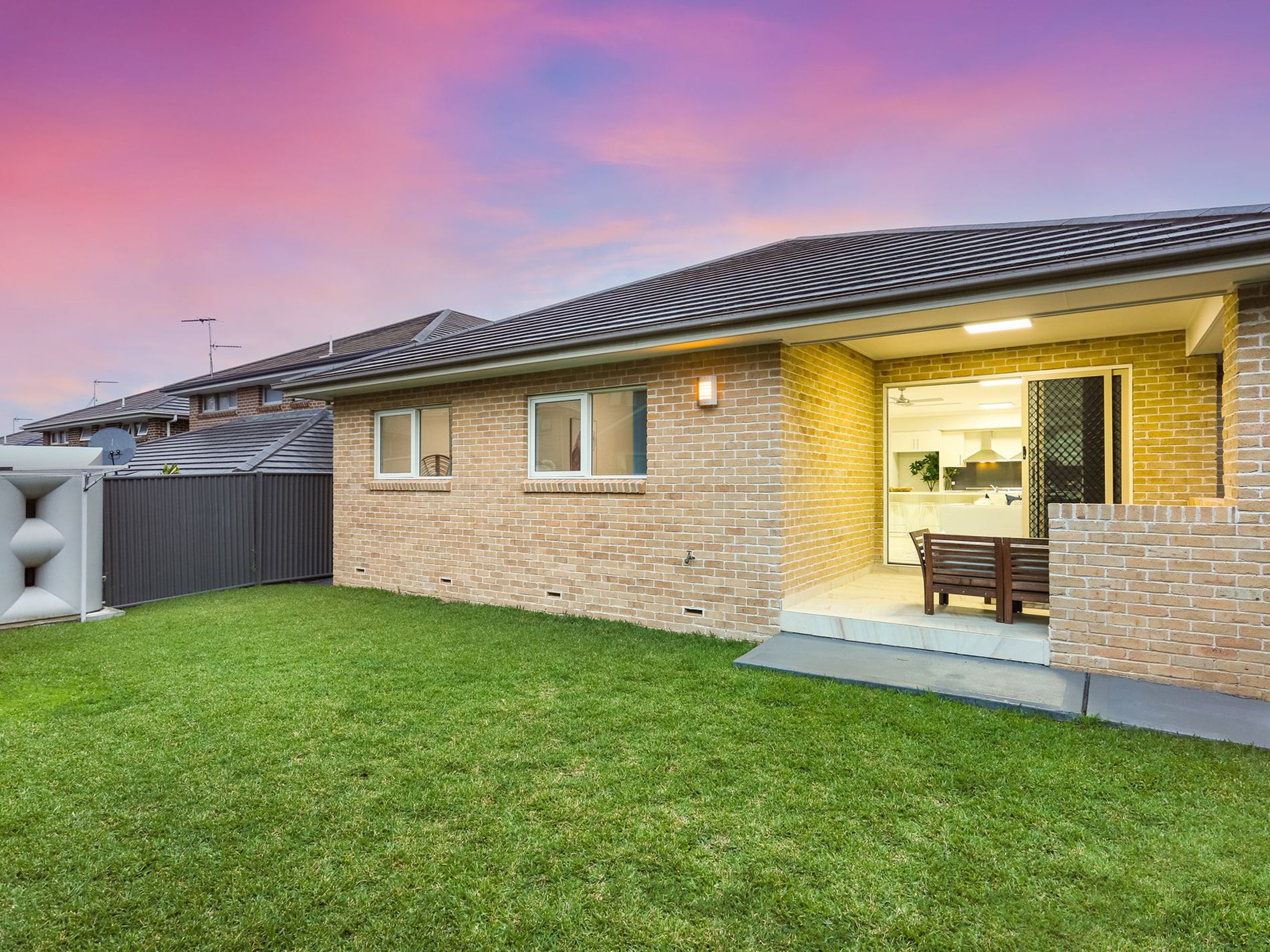 25 London Court, Kellyville