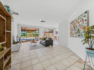 1 / 15 Parramatta Lane, Willetton