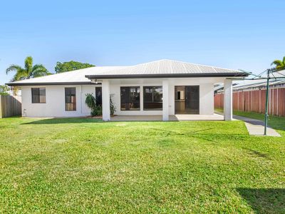 4 Gingham Street, Glenella