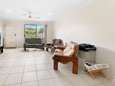 9 / 2 MARGARET STREET, Pimpama