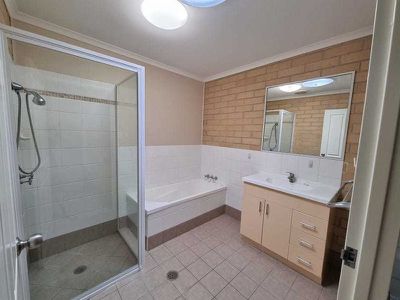 3 / 52 Light Street, Casino