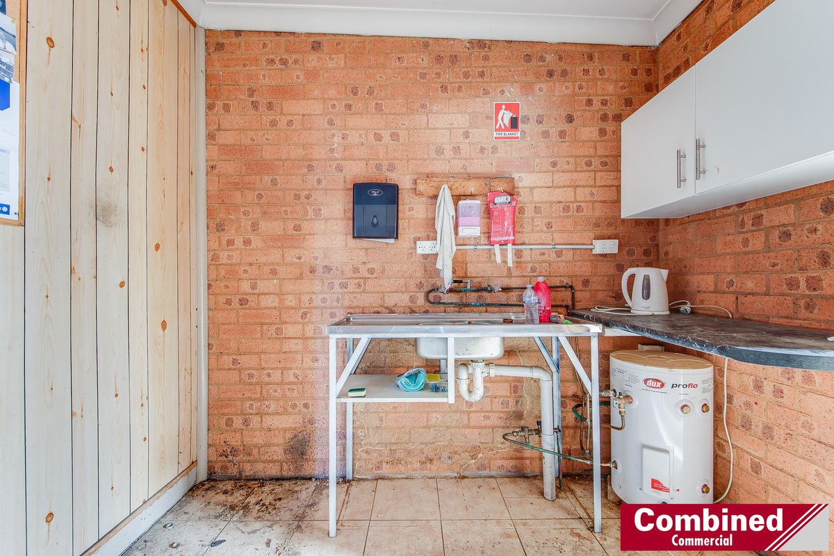 1 Grahams Hill Road, Narellan