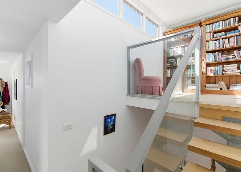 8 Aquarius Court, Portland North