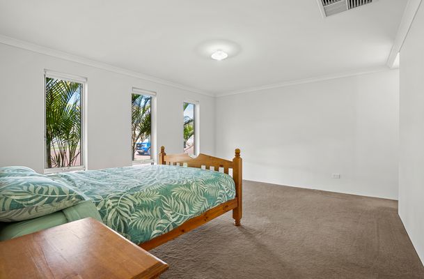 294 Pebble Beach Blvd, Meadow Springs