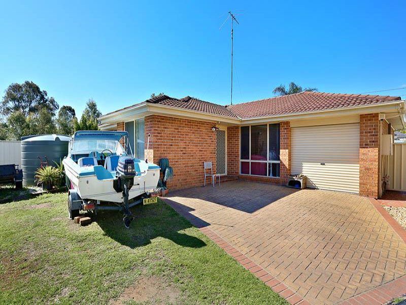 17 Ward  Pl, Hinchinbrook