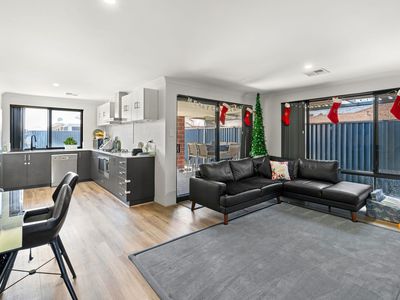 73 Pleasantview Parade, Baldivis