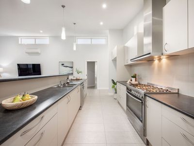 10 GILLMAN TERRACE, Wodonga