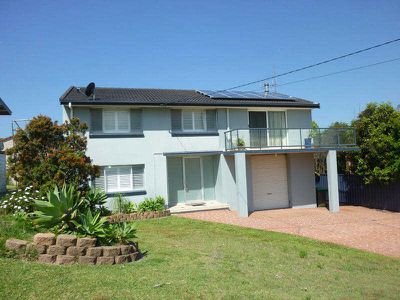 24 Lakeview Crescent, Forster